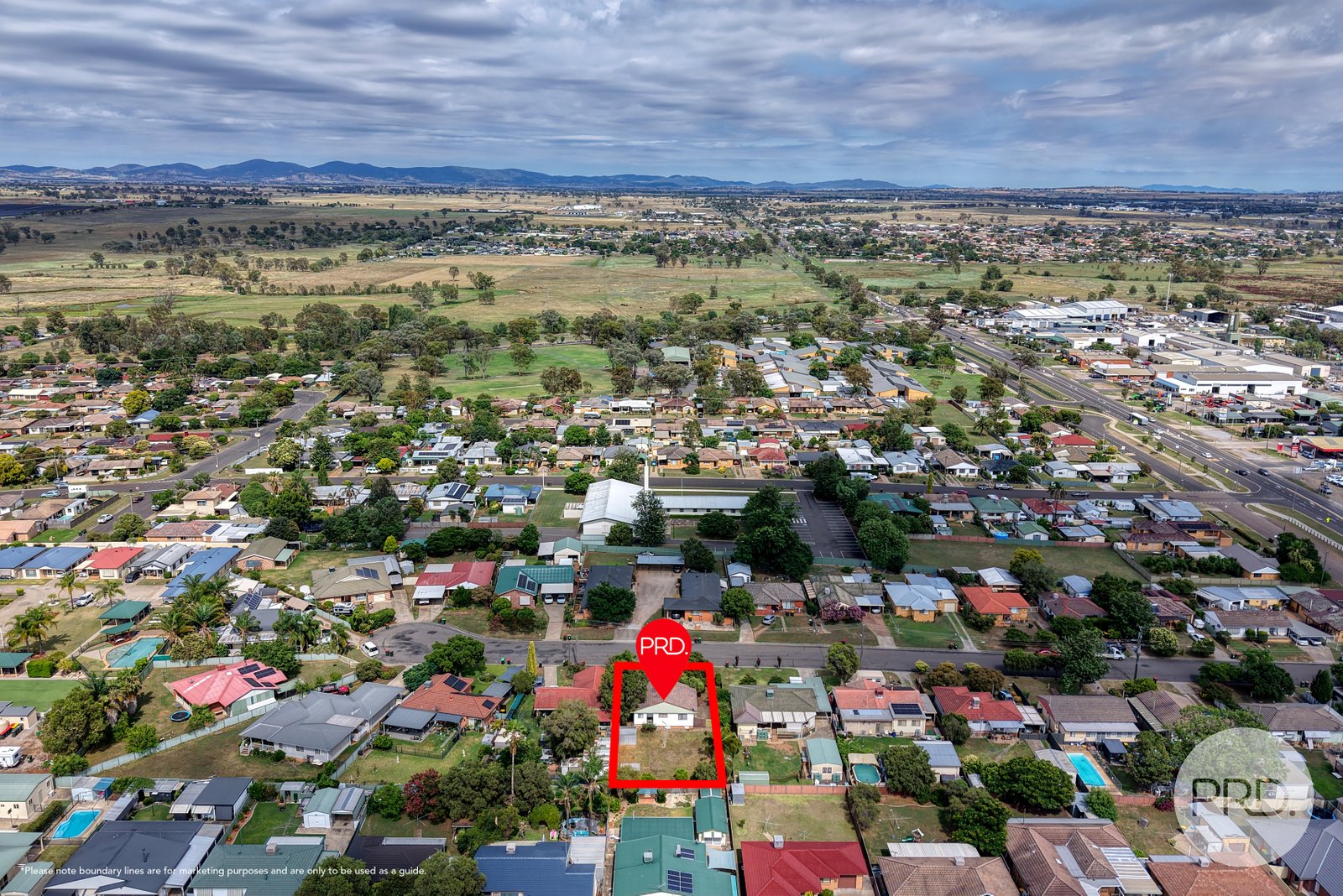 16 Aberdeen Street TAMWORTH 3