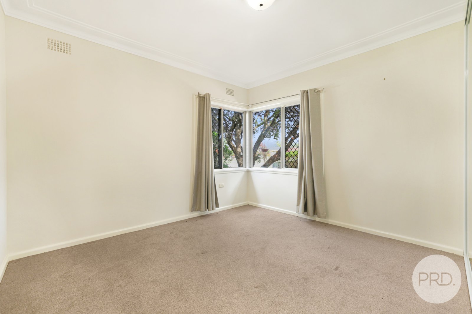 16 Aberdeen Street TAMWORTH 11