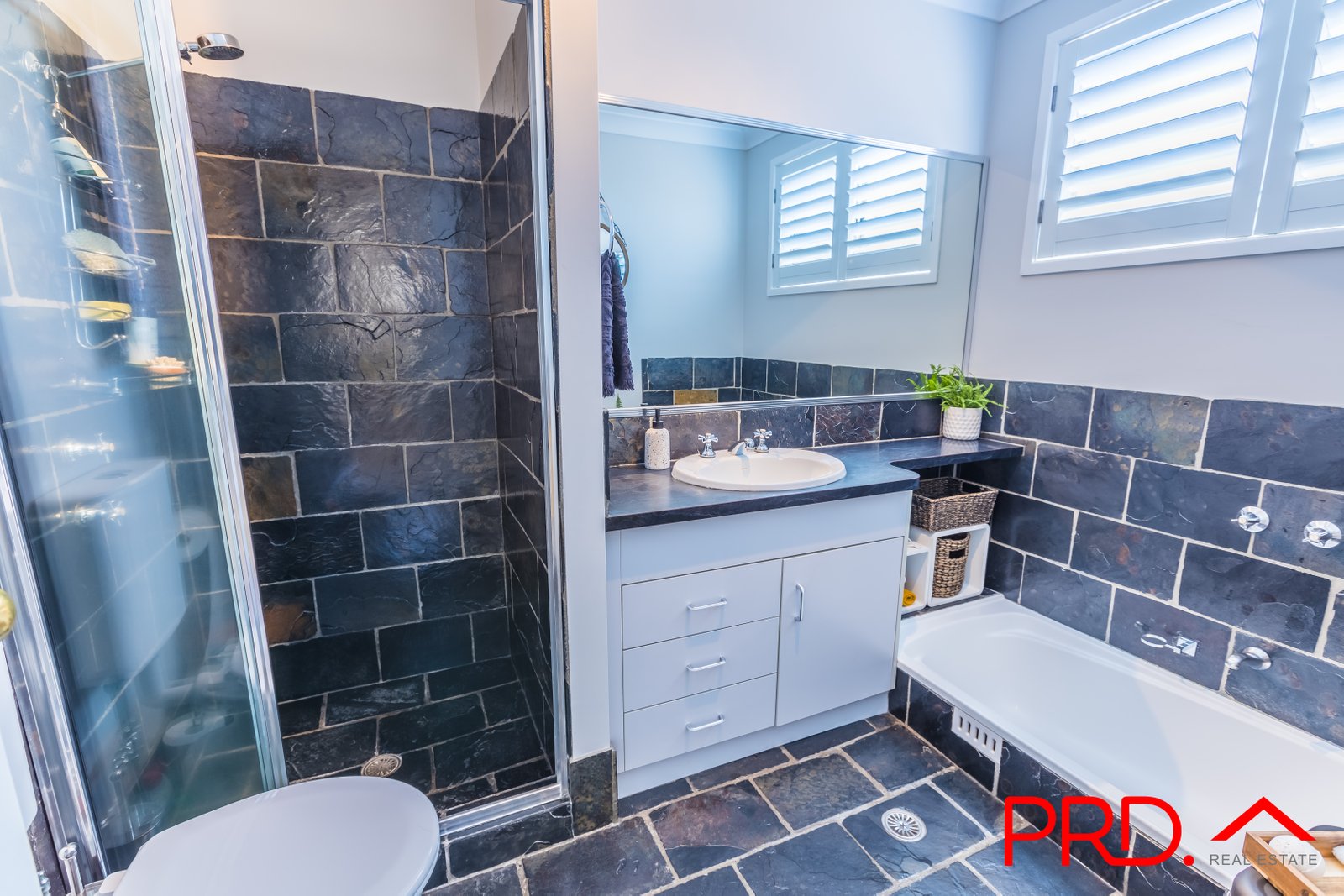 16 Acacia Drive TAMWORTH 11