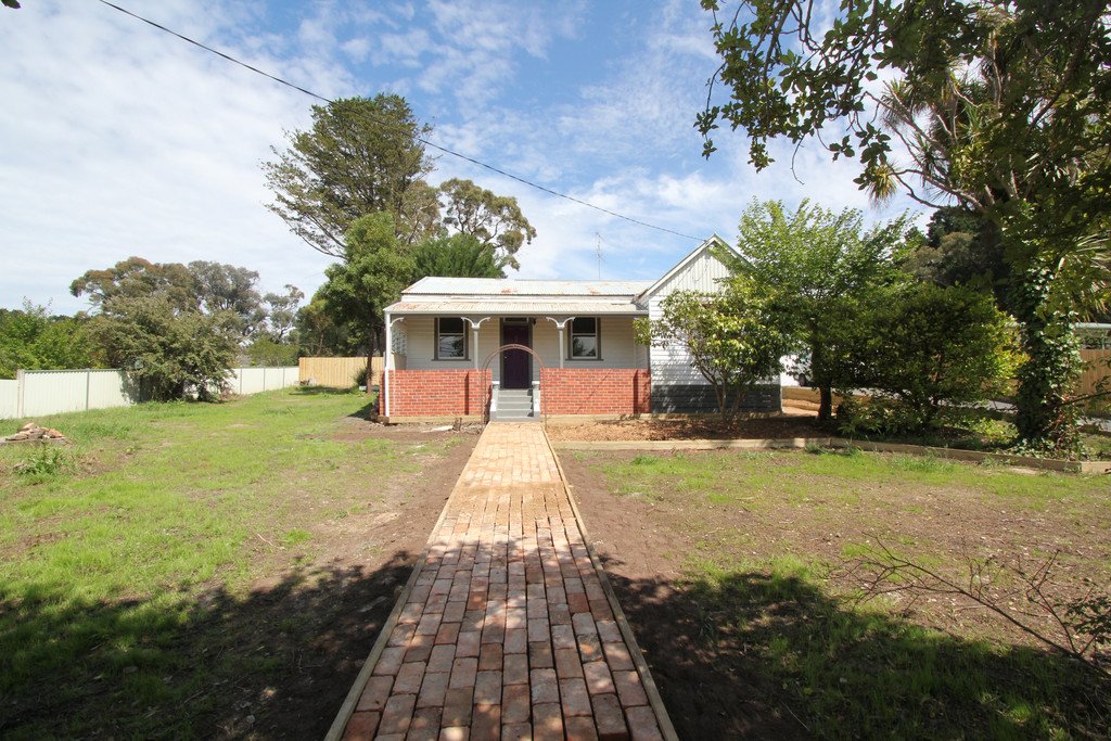 16 Adair Street LINTON 3