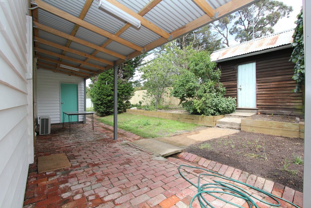 16 Adair Street LINTON 13