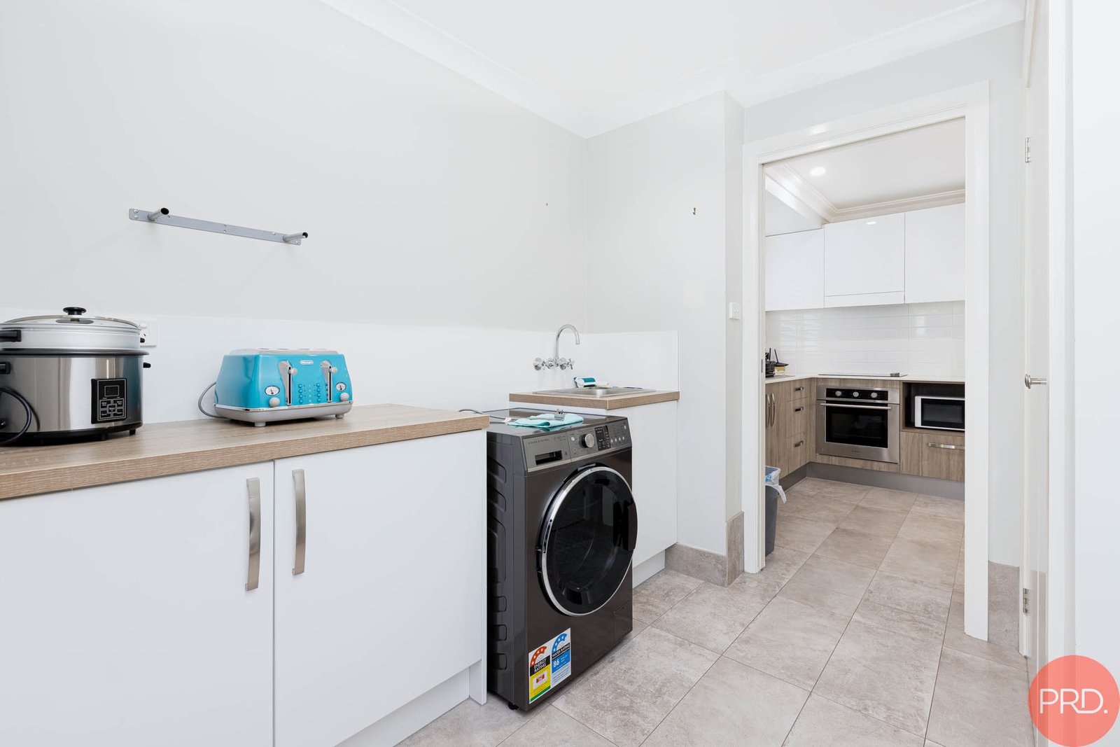 16 Addison Street BERESFIELD 11