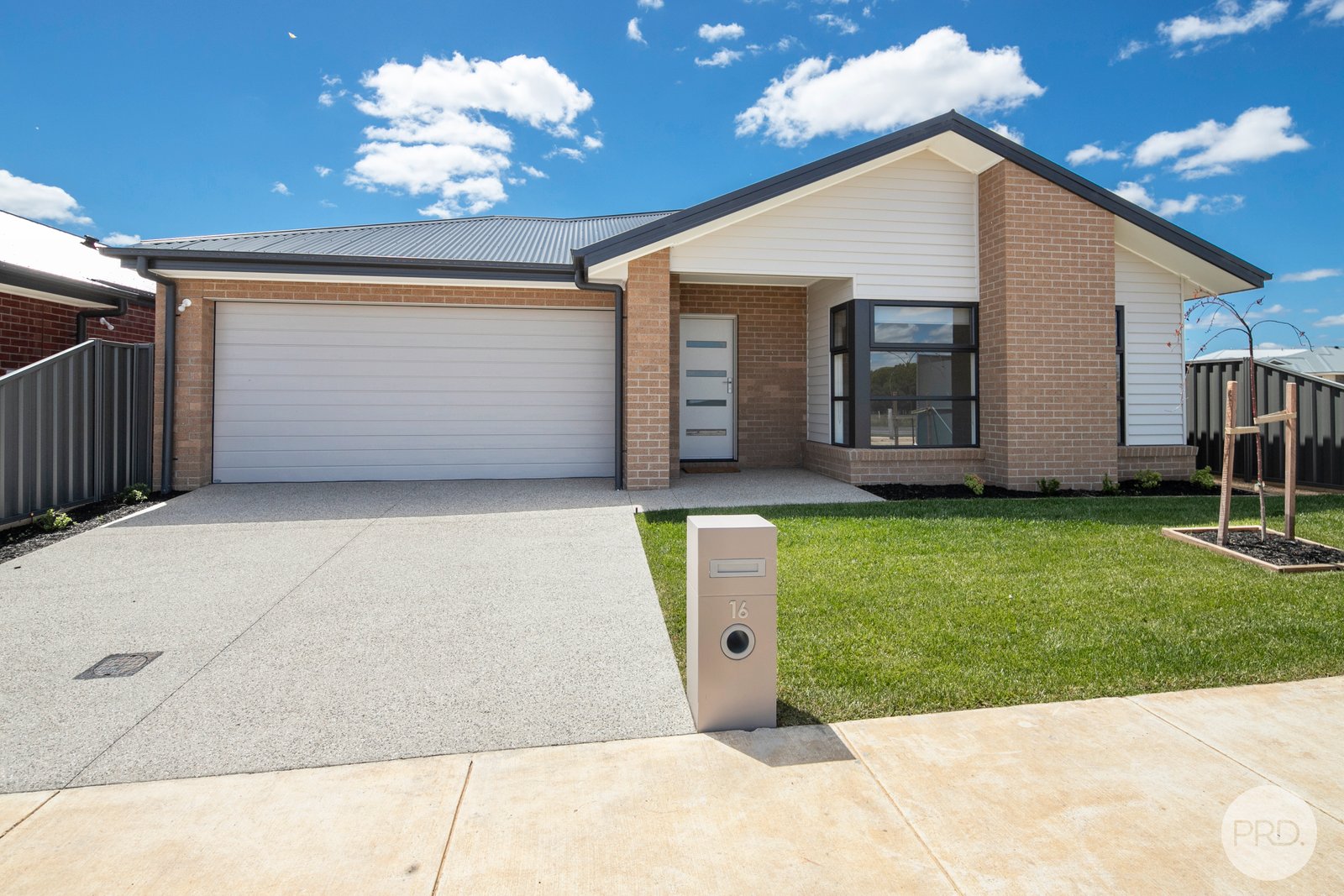 16 Ainsworth Street LUCAS 1