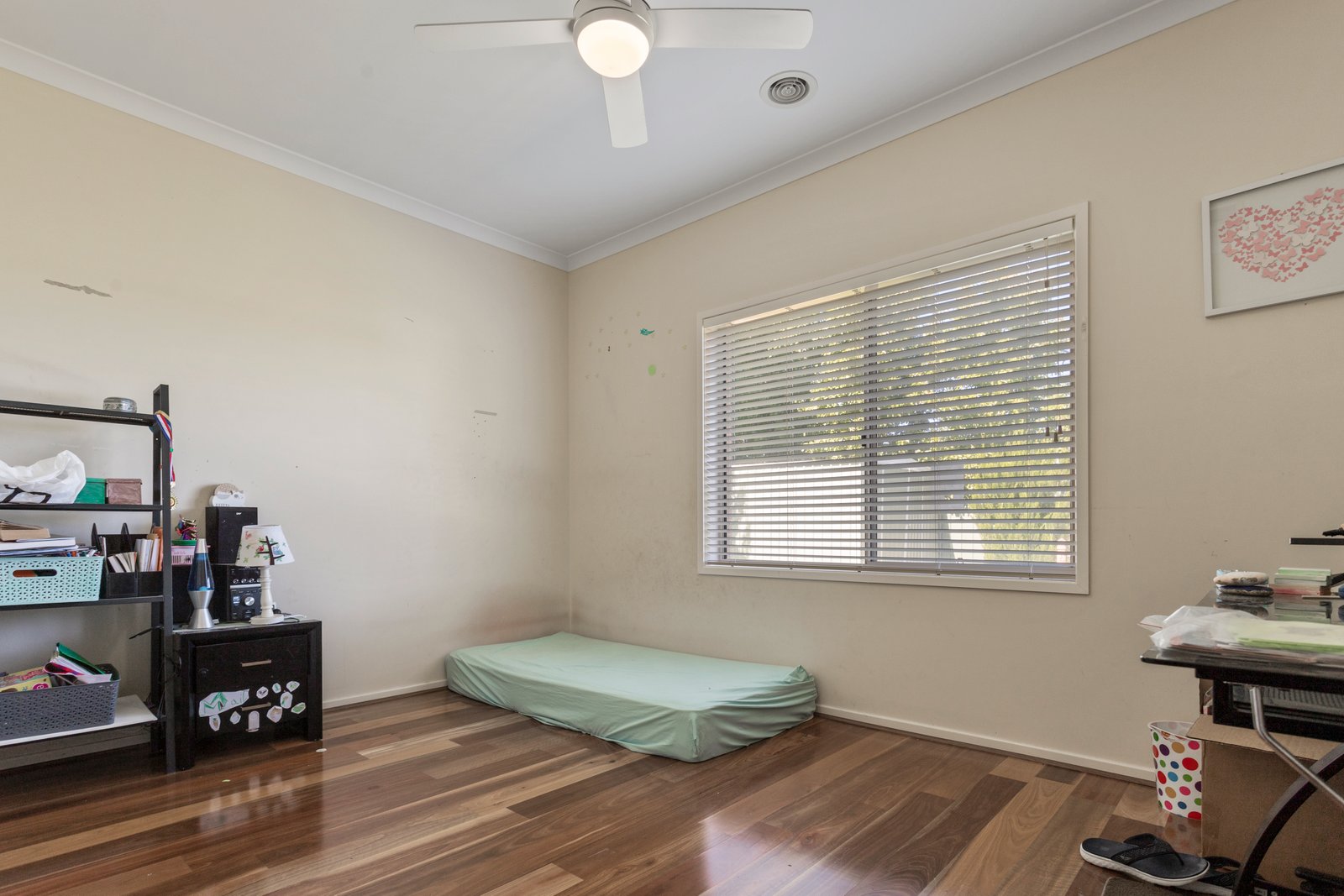 16 Akins Rise GOLDEN SQUARE 6