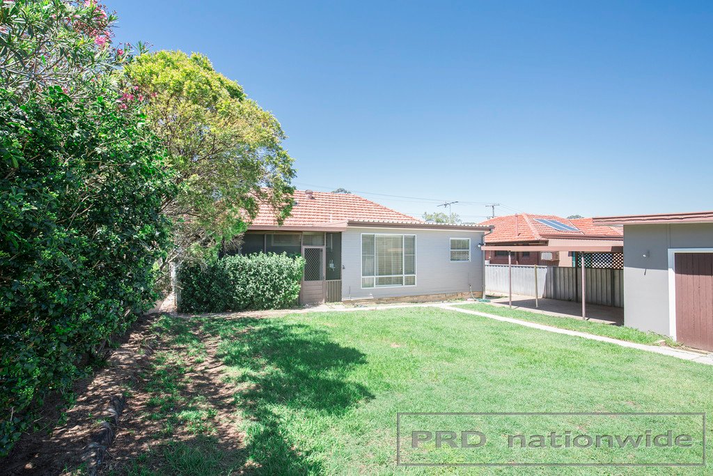 16 Alexandra Ave  RUTHERFORD 15