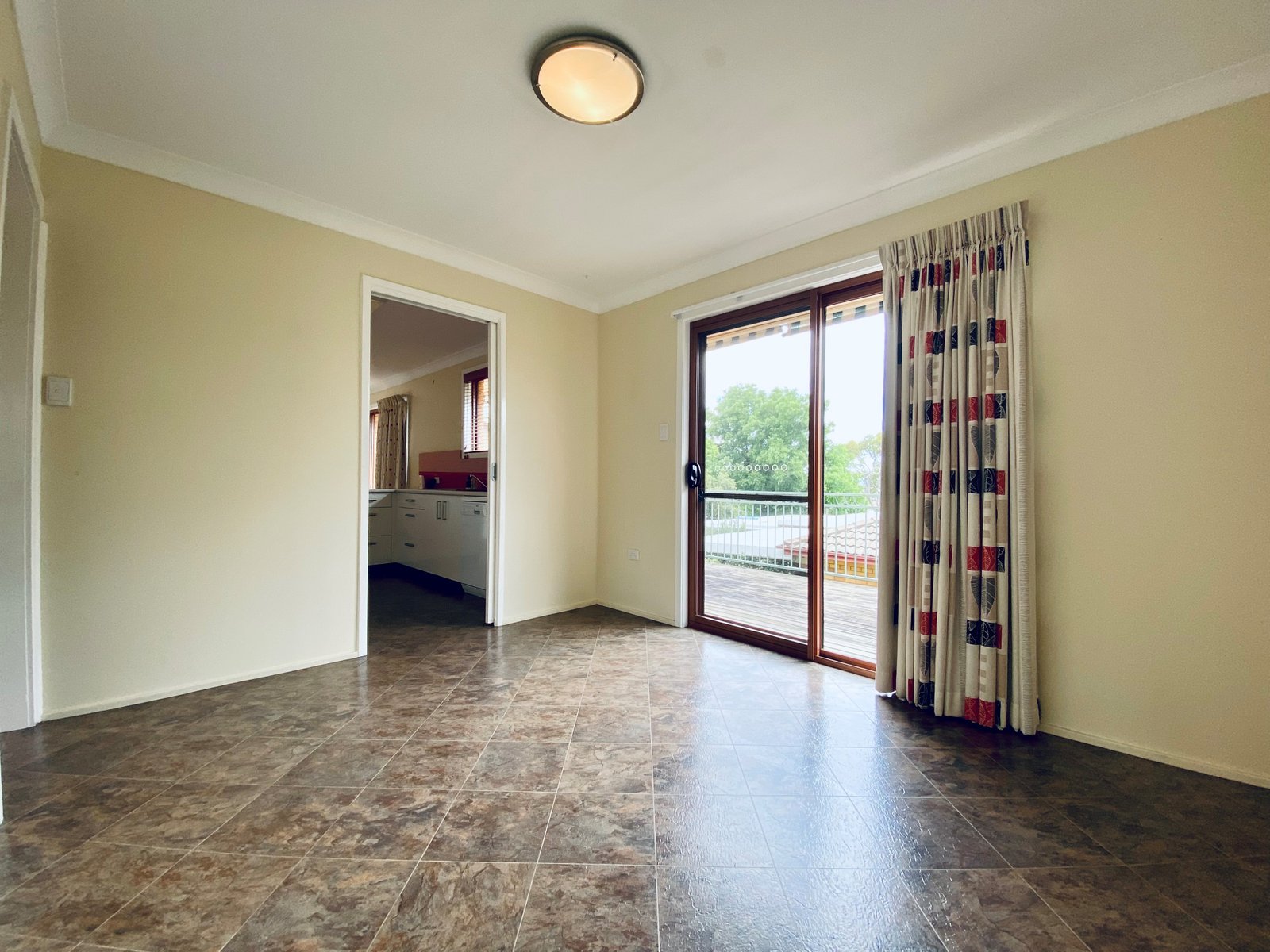 16 Alexandra Street TAMWORTH 4