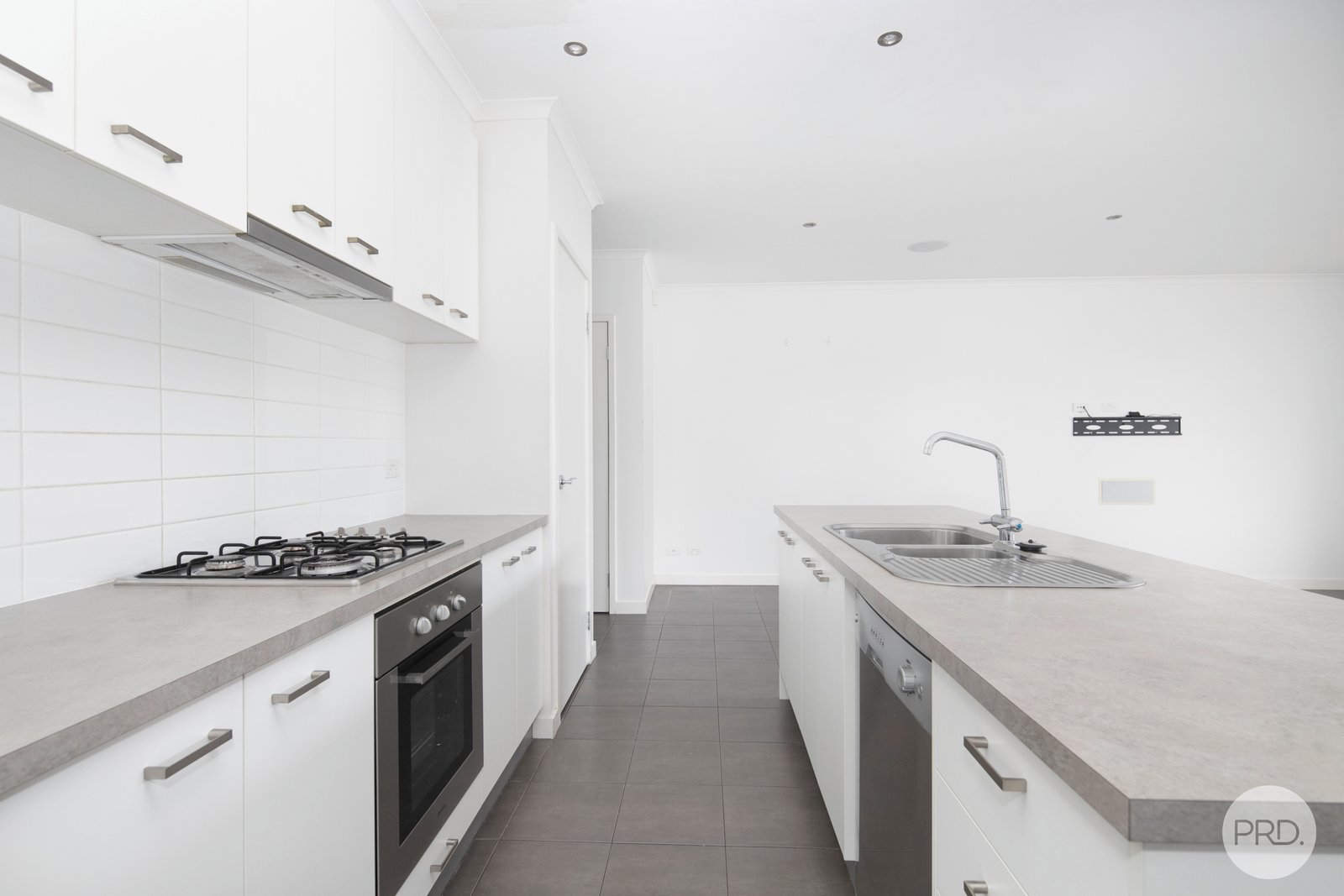 16 Amana Drive ALFREDTON 3