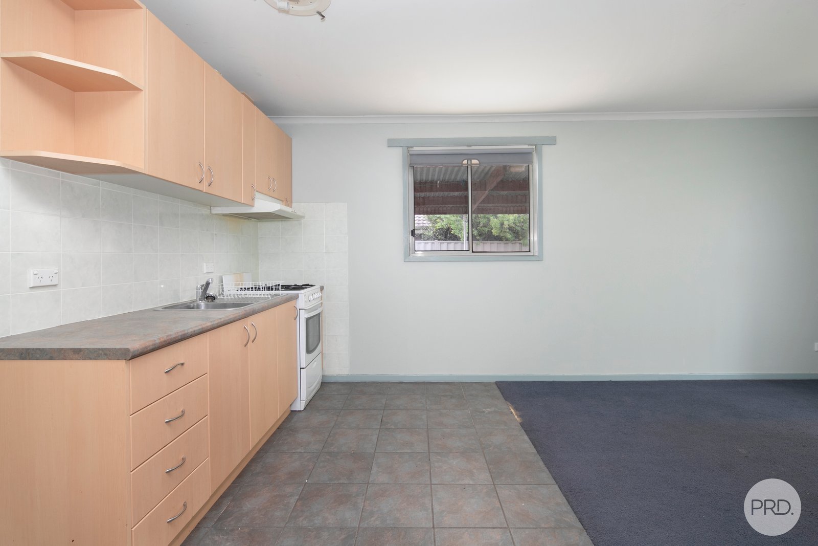 1/6 Aminya Avenue DELACOMBE 3