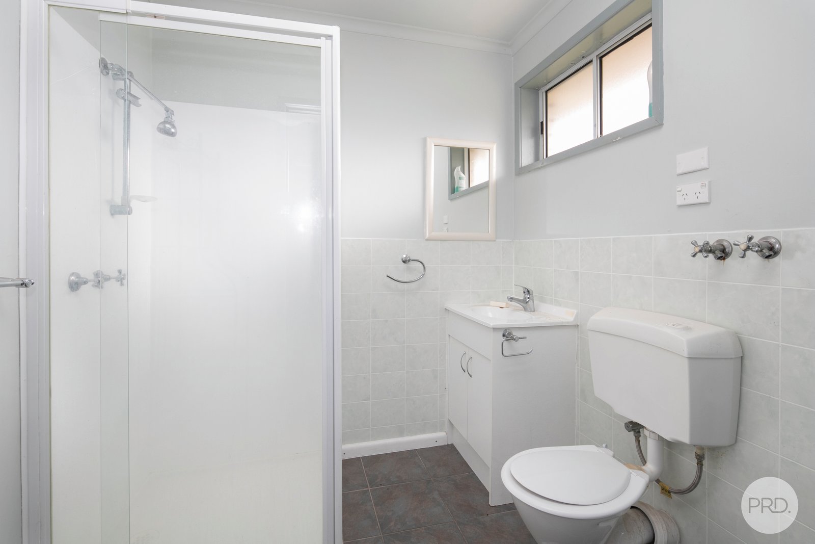 1/6 Aminya Avenue DELACOMBE 4