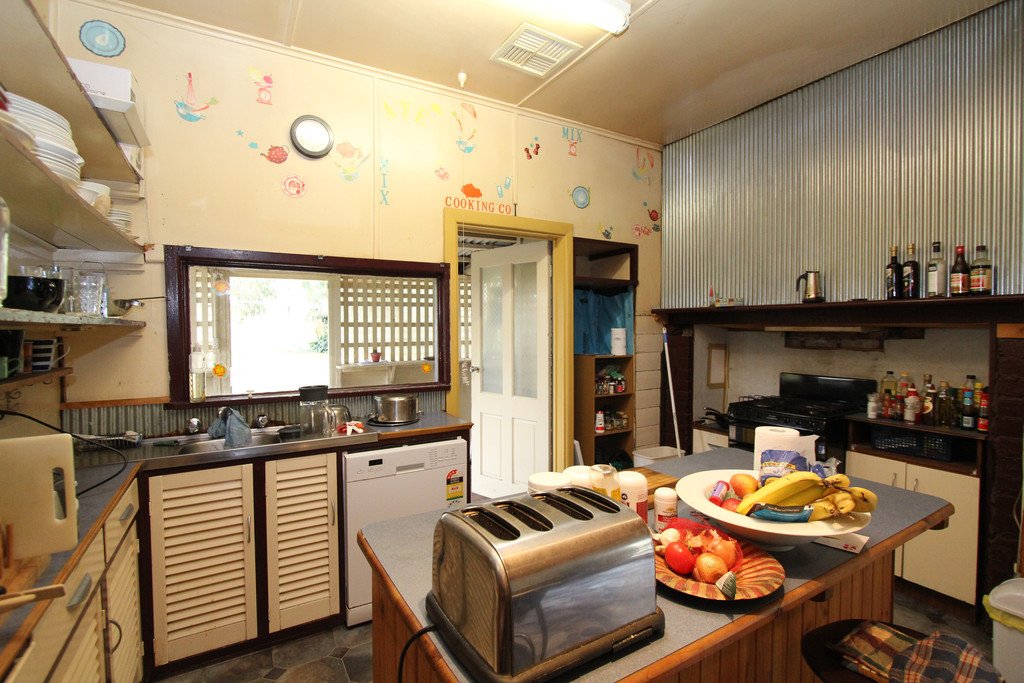 16 Anderson Street West  BALLARAT CENTRAL 3