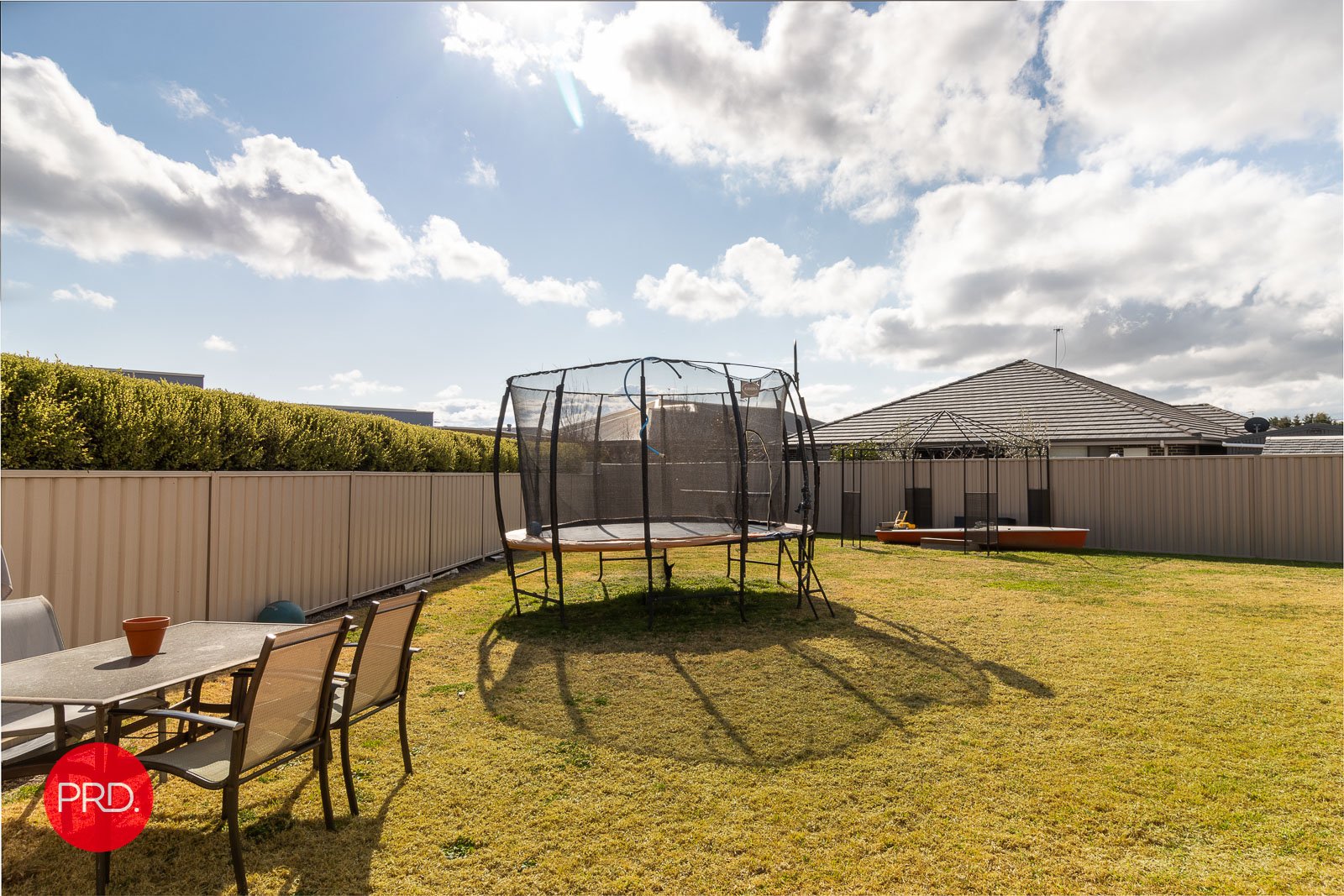 16 Angus Place BUNGENDORE 17