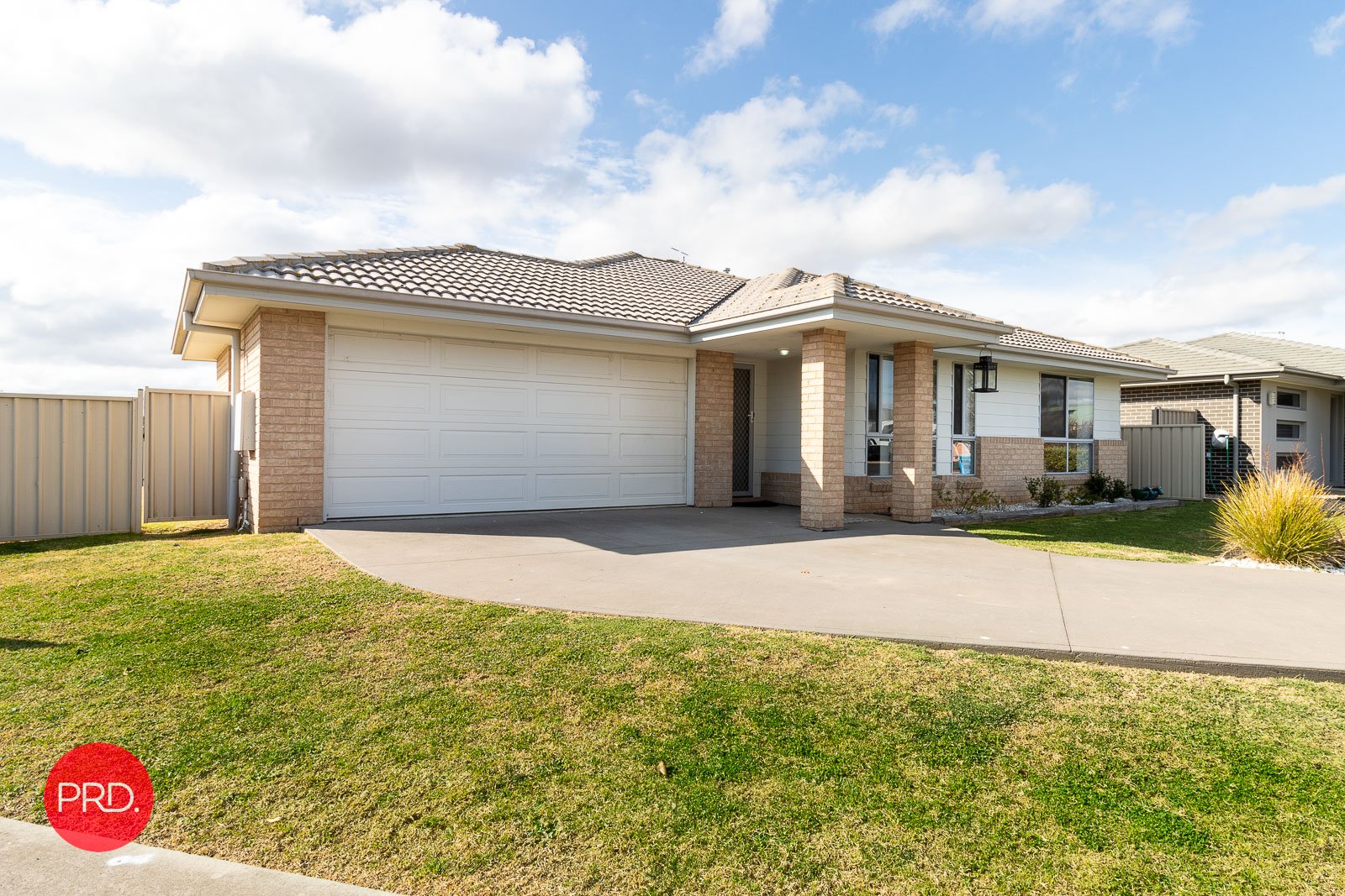 16 Angus Place BUNGENDORE 18