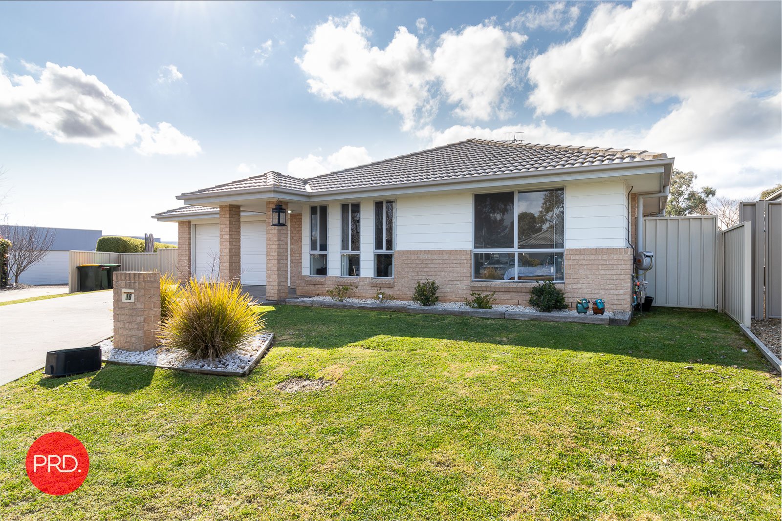 16 Angus Place BUNGENDORE 19