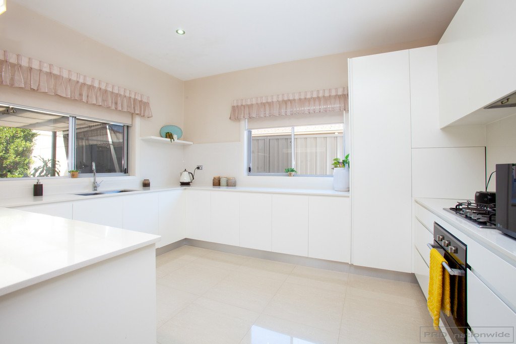 16 Anne Street HEDDON GRETA 8