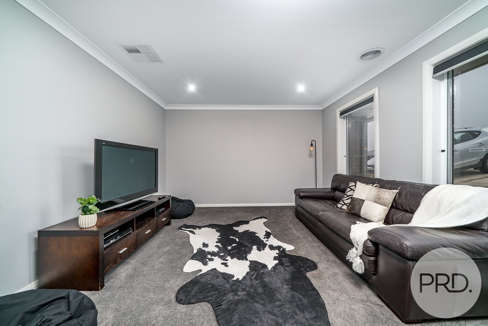 16 Ansett Street LLOYD 8