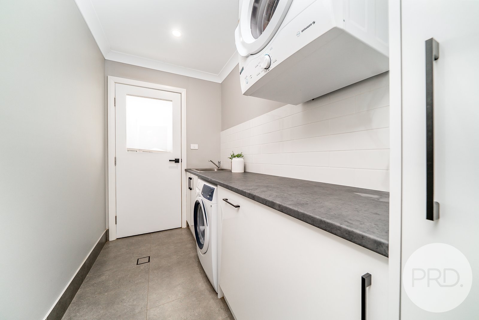 16 Ansett Street LLOYD 16