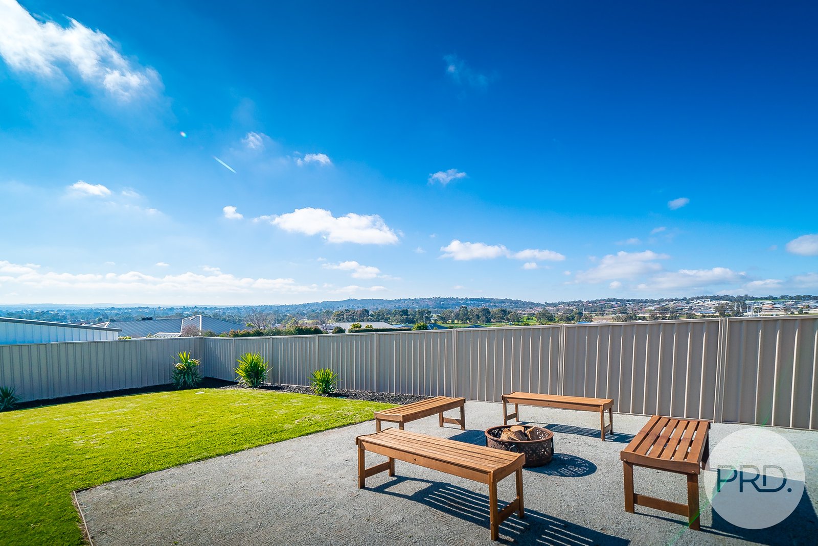 16 Ansett Street LLOYD 17