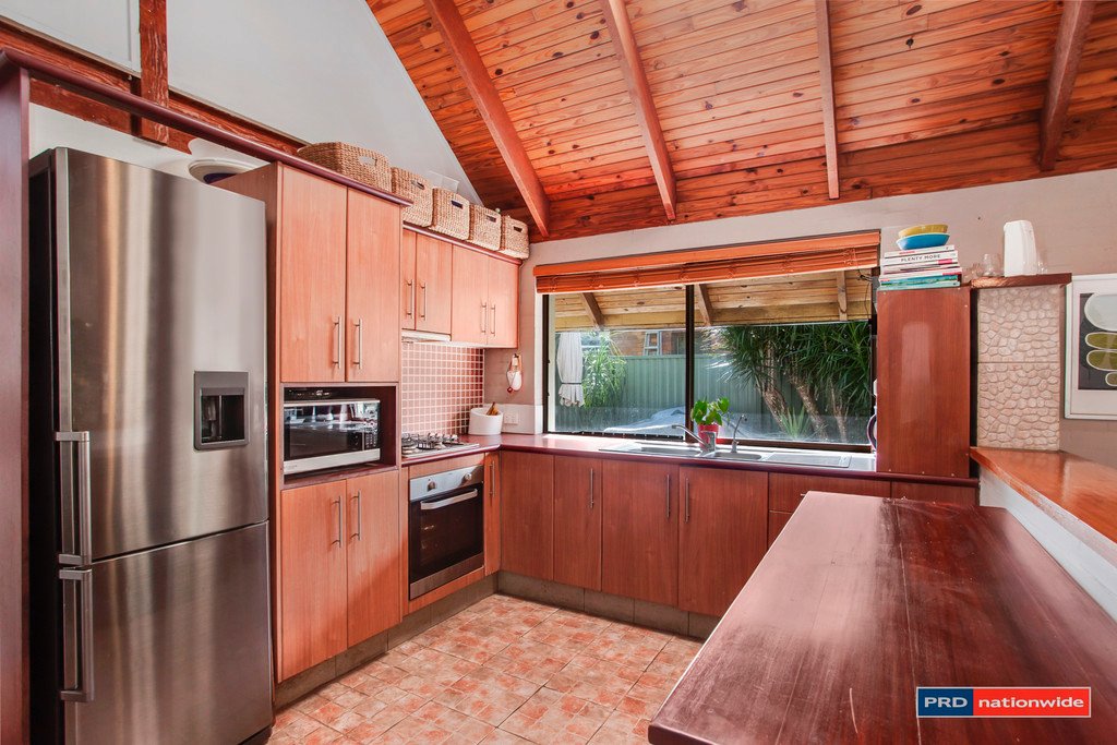 16 Anthony Drive BURLEIGH WATERS 5