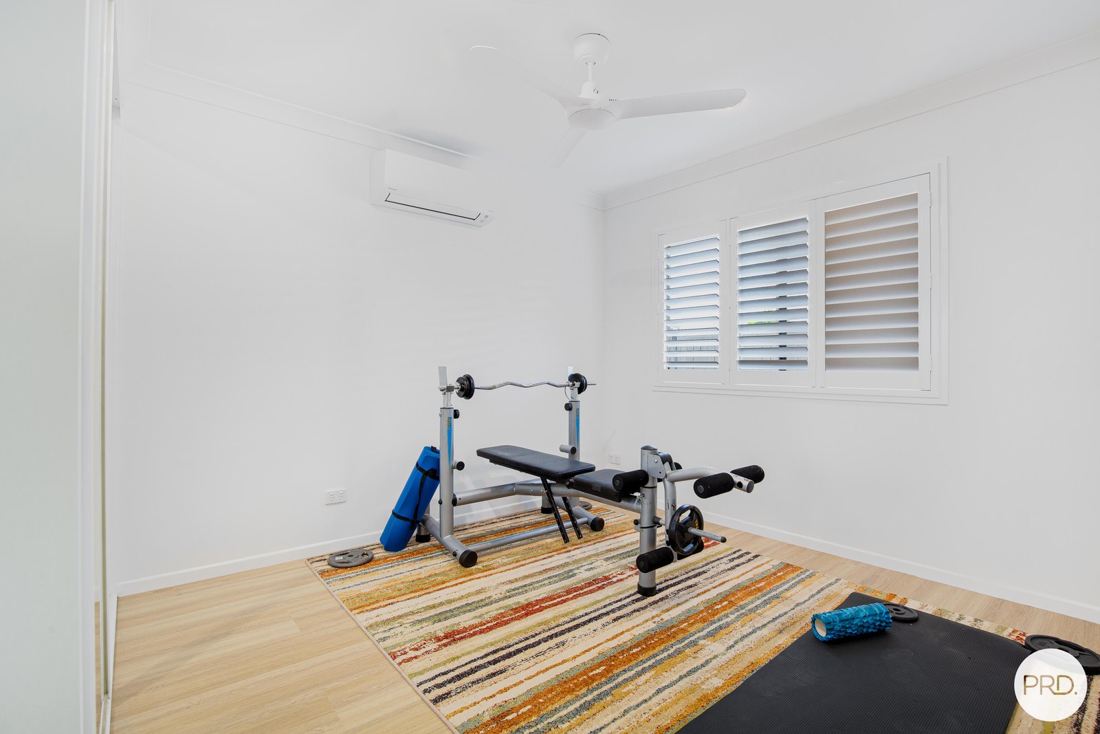 16 Argos Street OORALEA 12