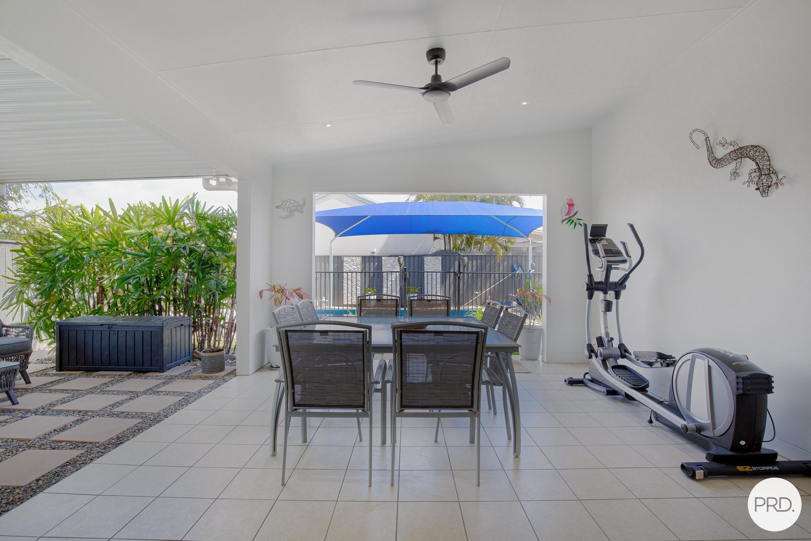 16 Argos Street OORALEA 17