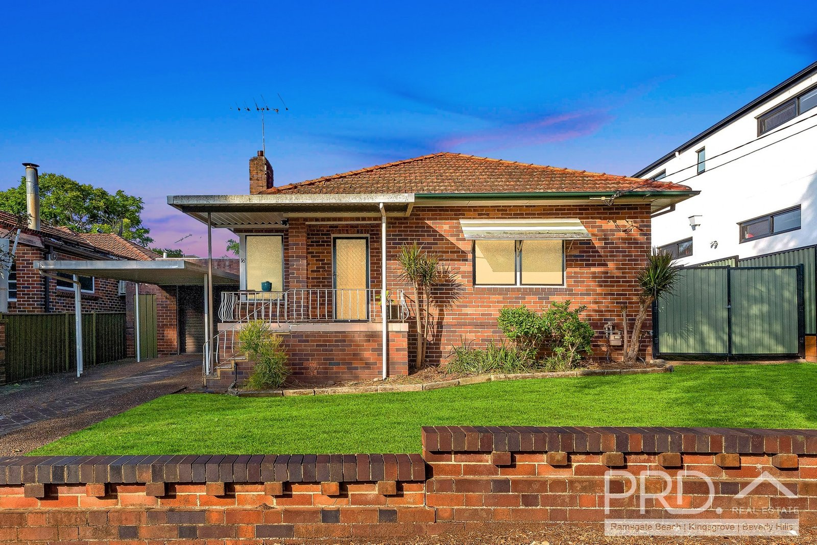 16 Armitree Street KINGSGROVE 2