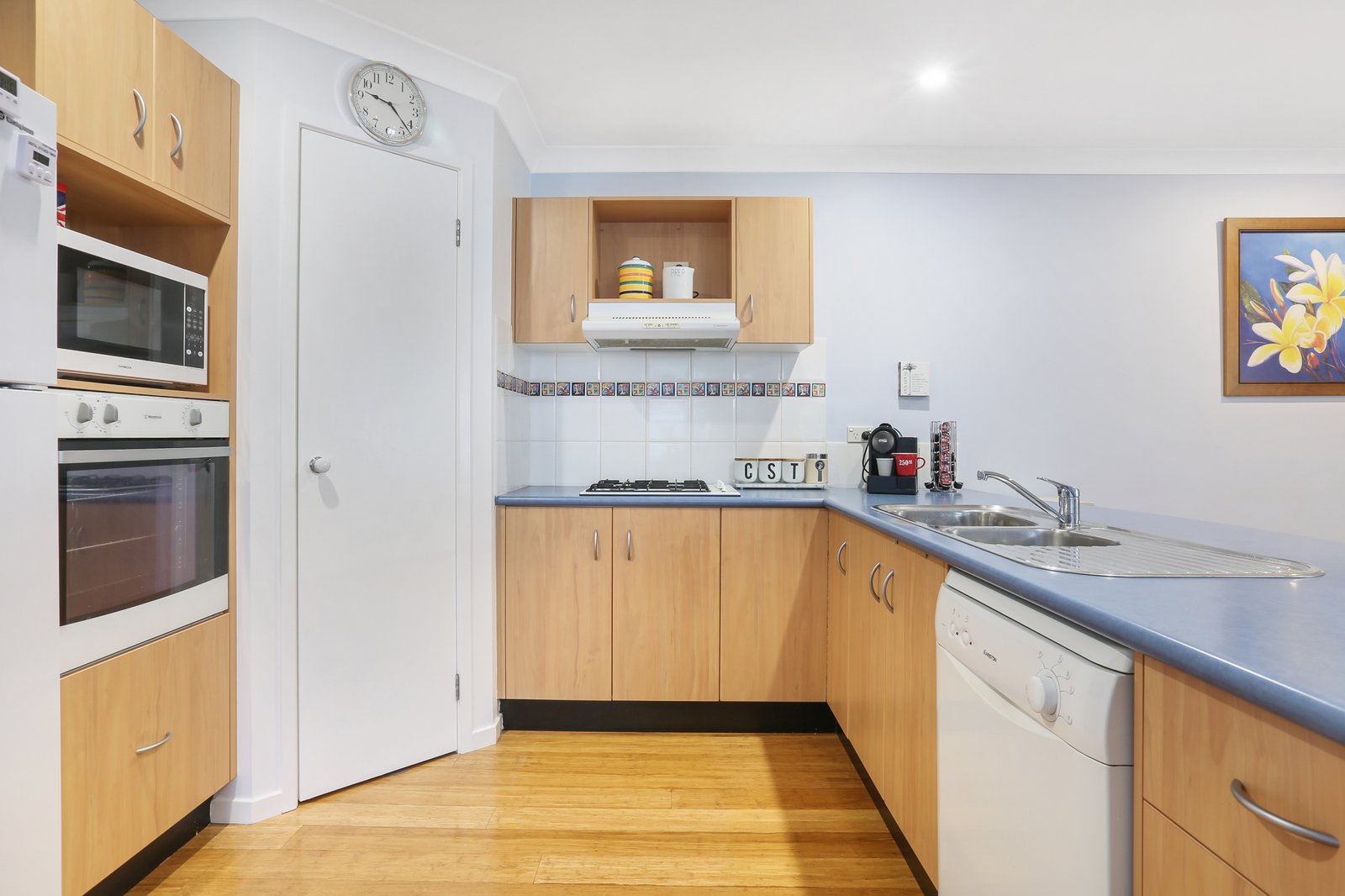 16 Ashwood Place HORSLEY 5