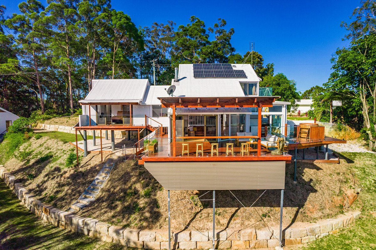 16 Athelstan Terrace Tomewin 3
