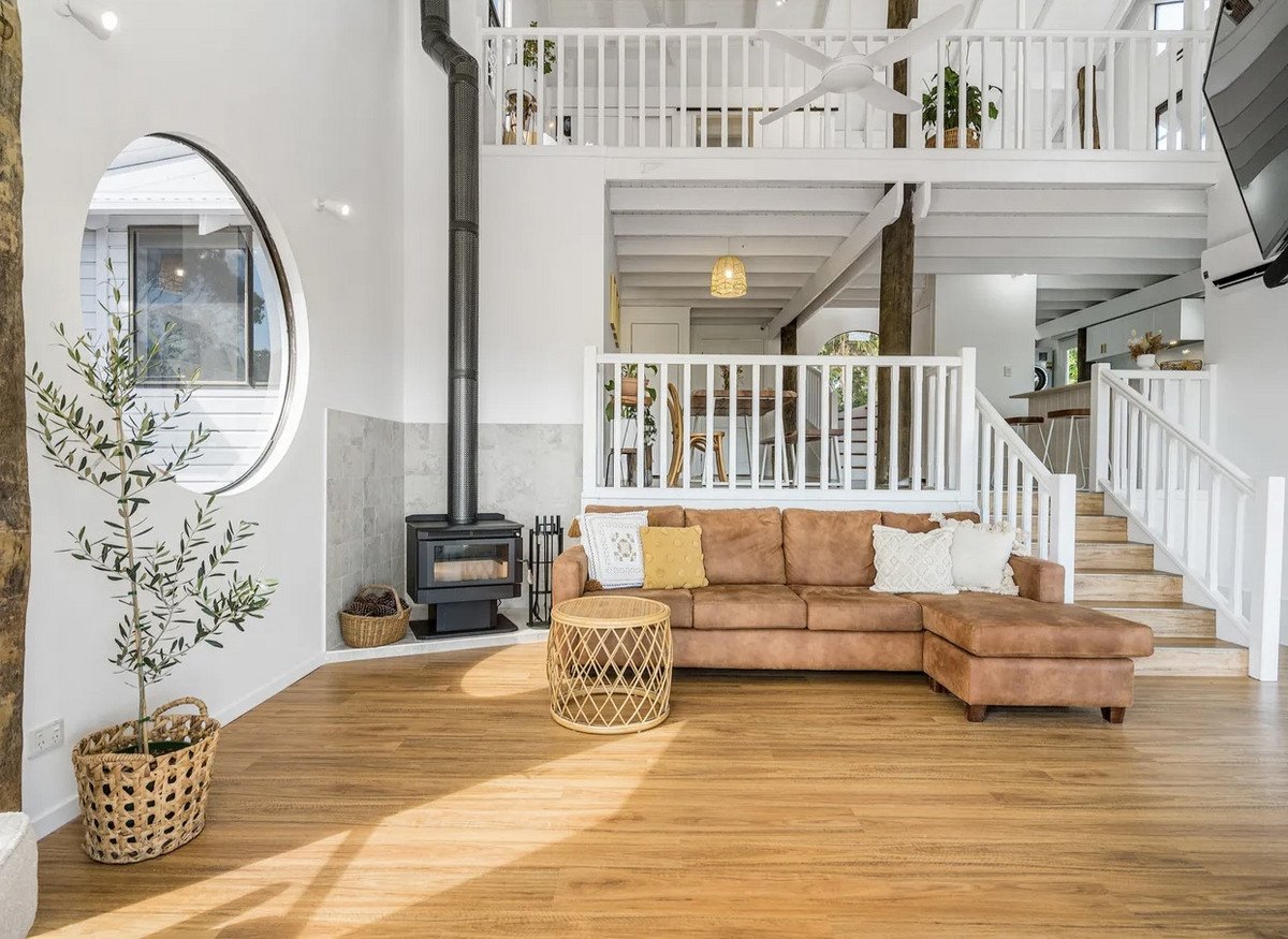 16 Athelstan Terrace Tomewin 4