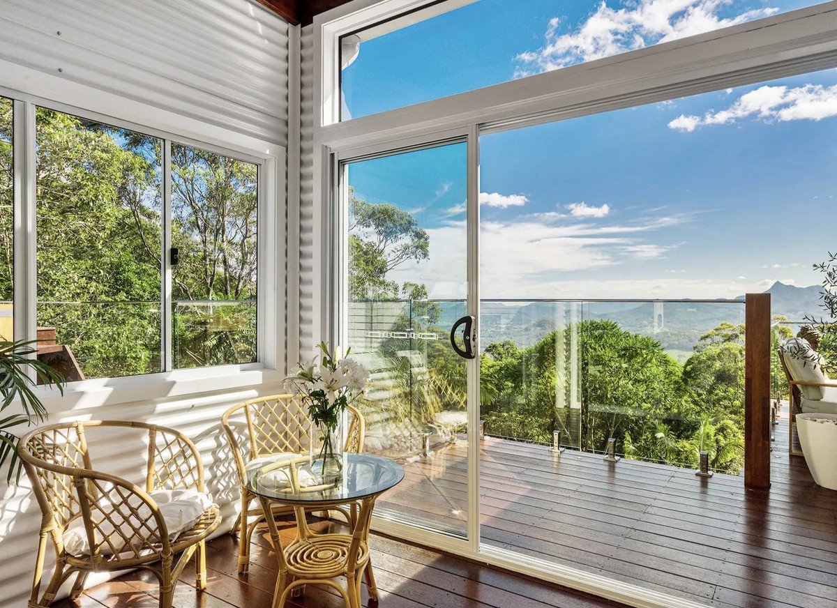 16 Athelstan Terrace Tomewin 9