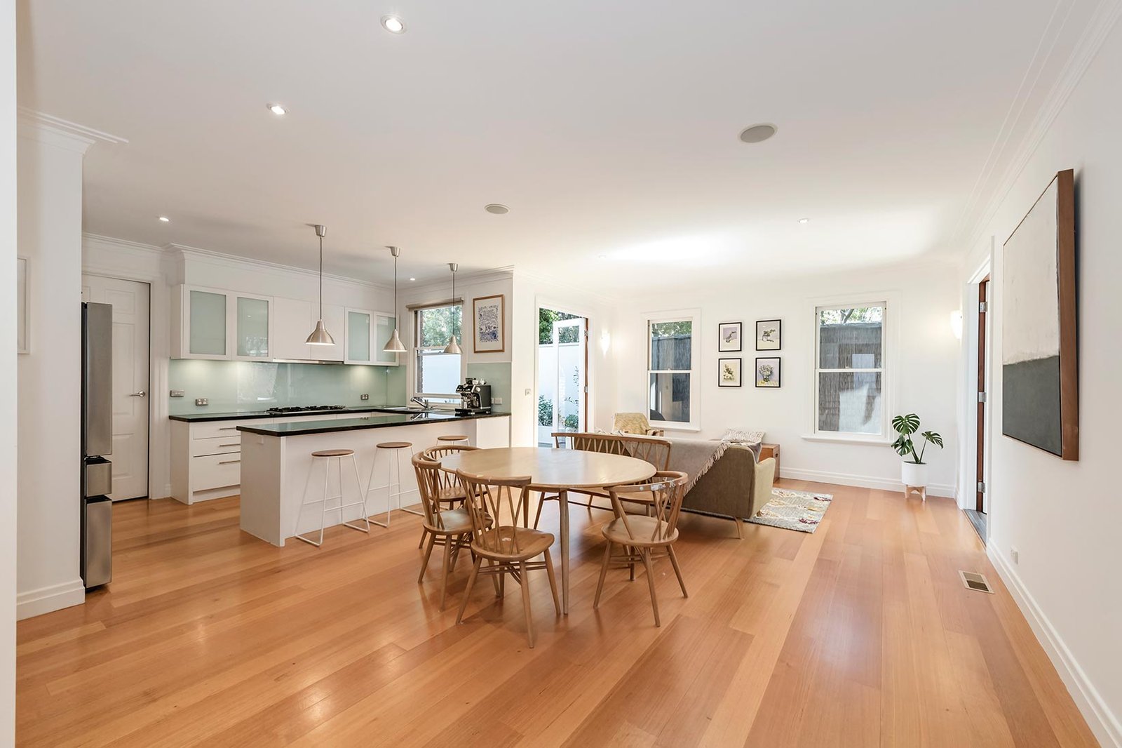 Gallery: 16 Austin Road