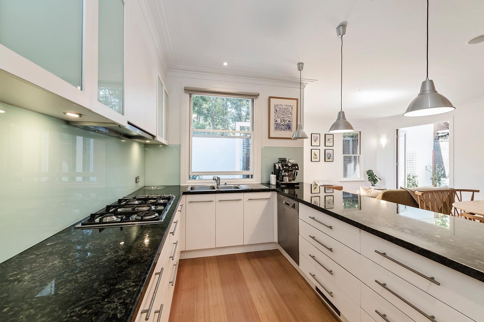 Gallery: 16 Austin Road