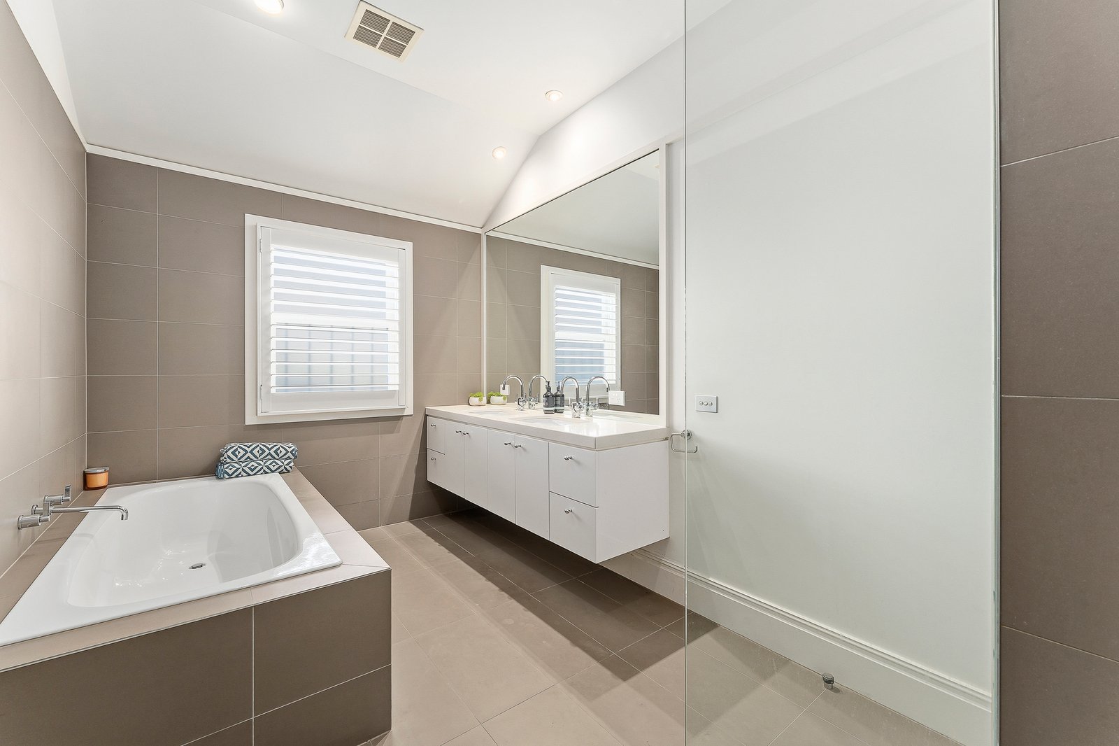 16 Austin Street, Hawthorn, 3122