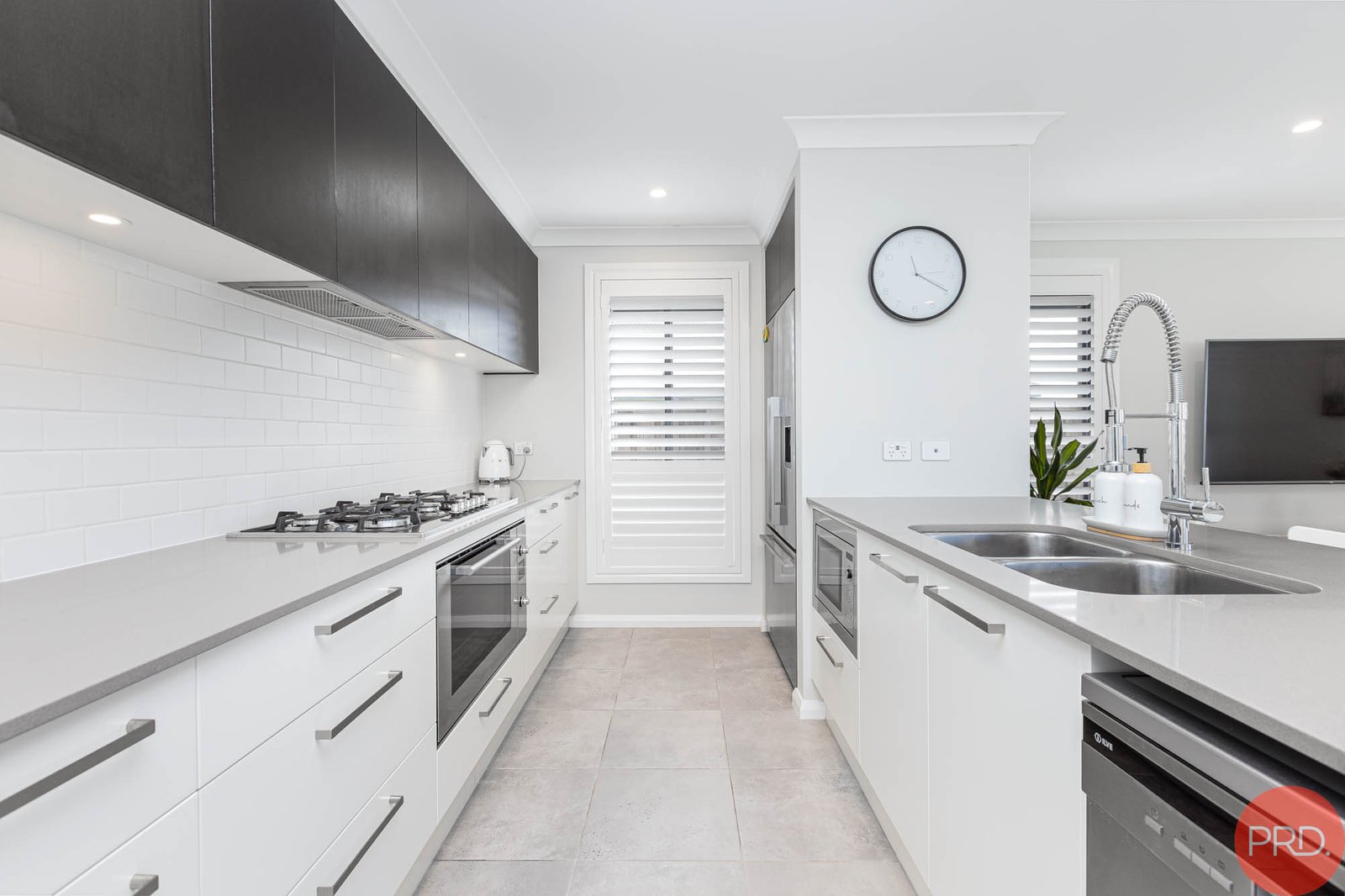 16 Avocet Street ABERGLASSLYN 4