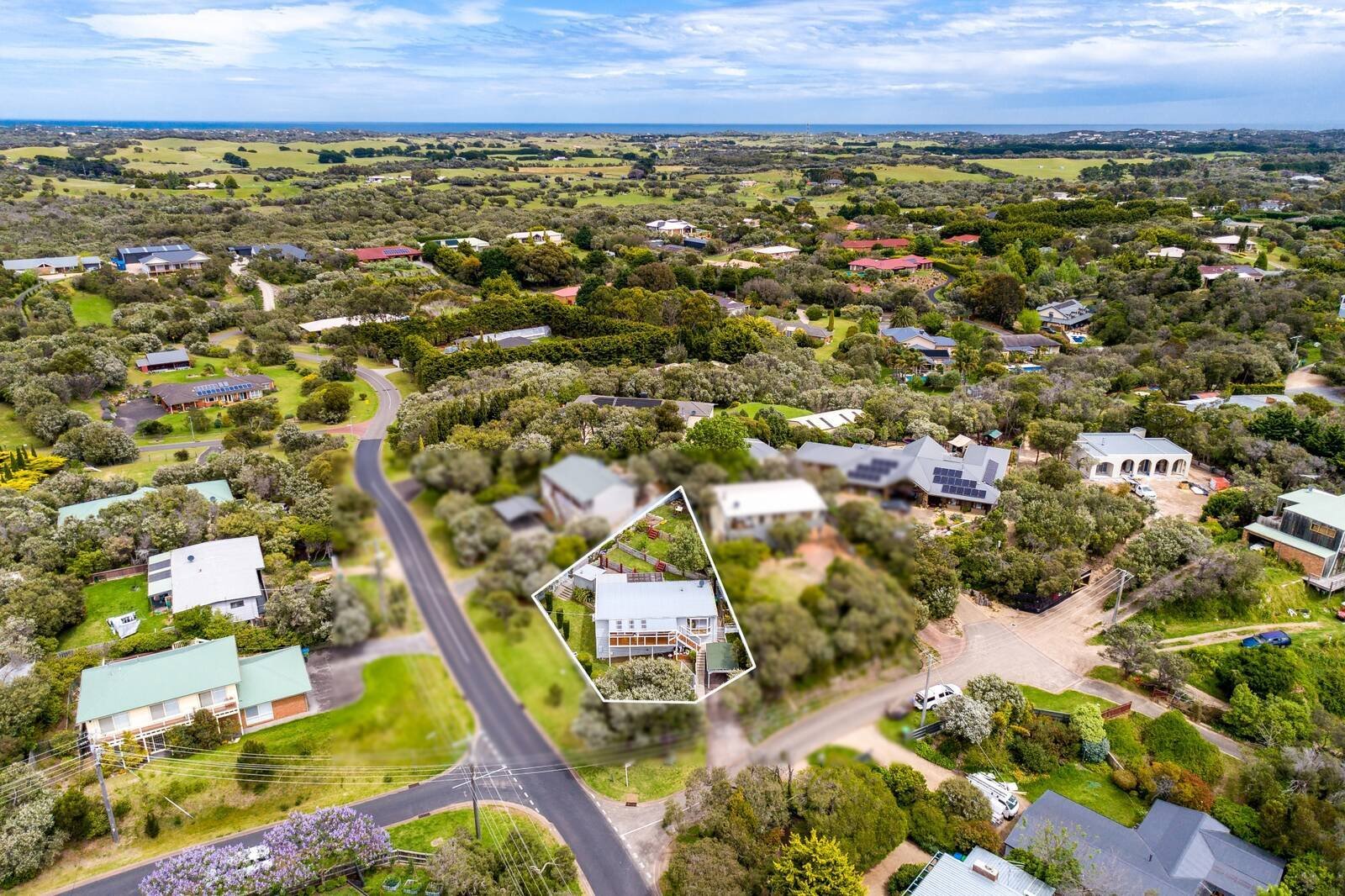 Real Estate and Property in 16 Avondale Court, Rye, VIC