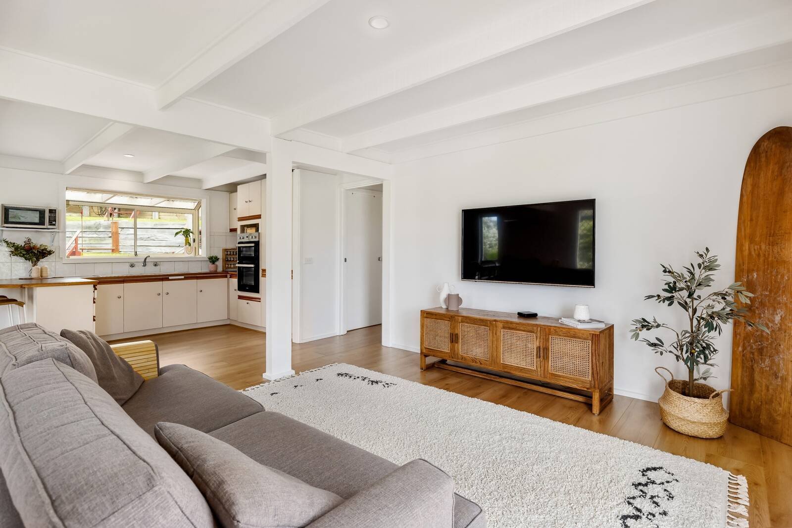 Real Estate and Property in 16 Avondale Court, Rye, VIC