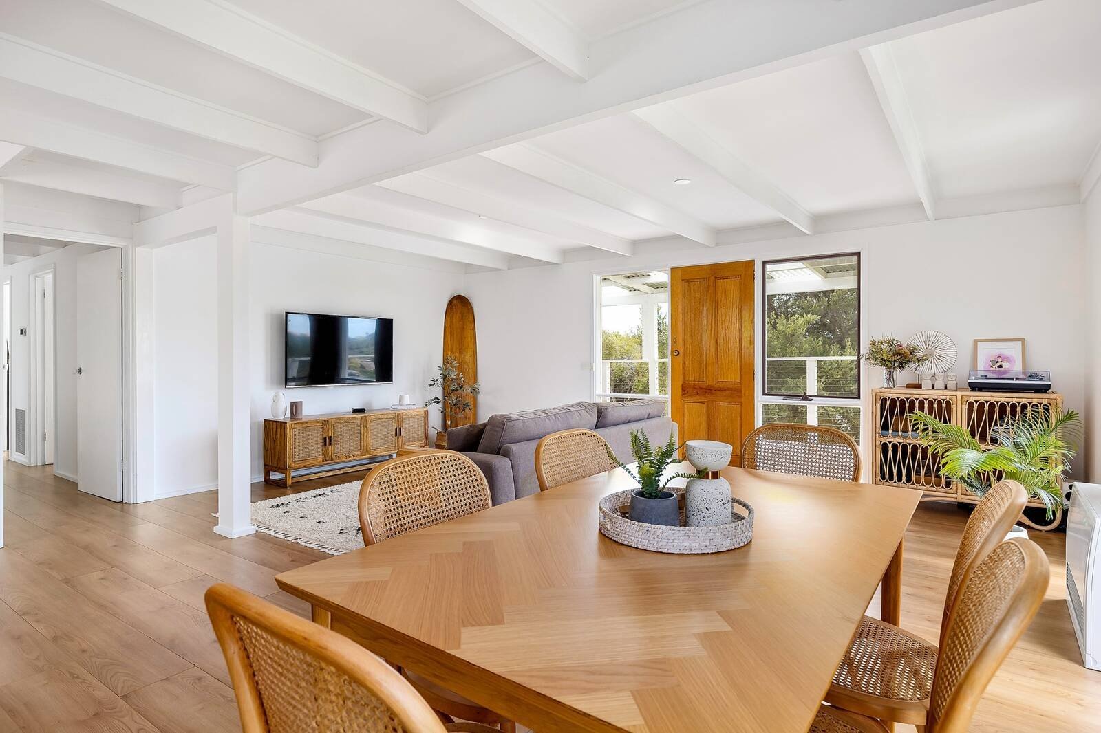 Real Estate and Property in 16 Avondale Court, Rye, VIC