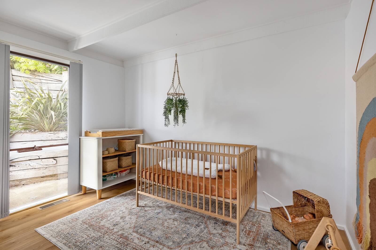 Real Estate and Property in 16 Avondale Court, Rye, VIC