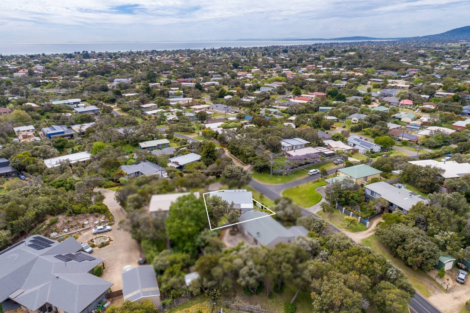 Real Estate and Property in 16 Avondale Court, Rye, VIC