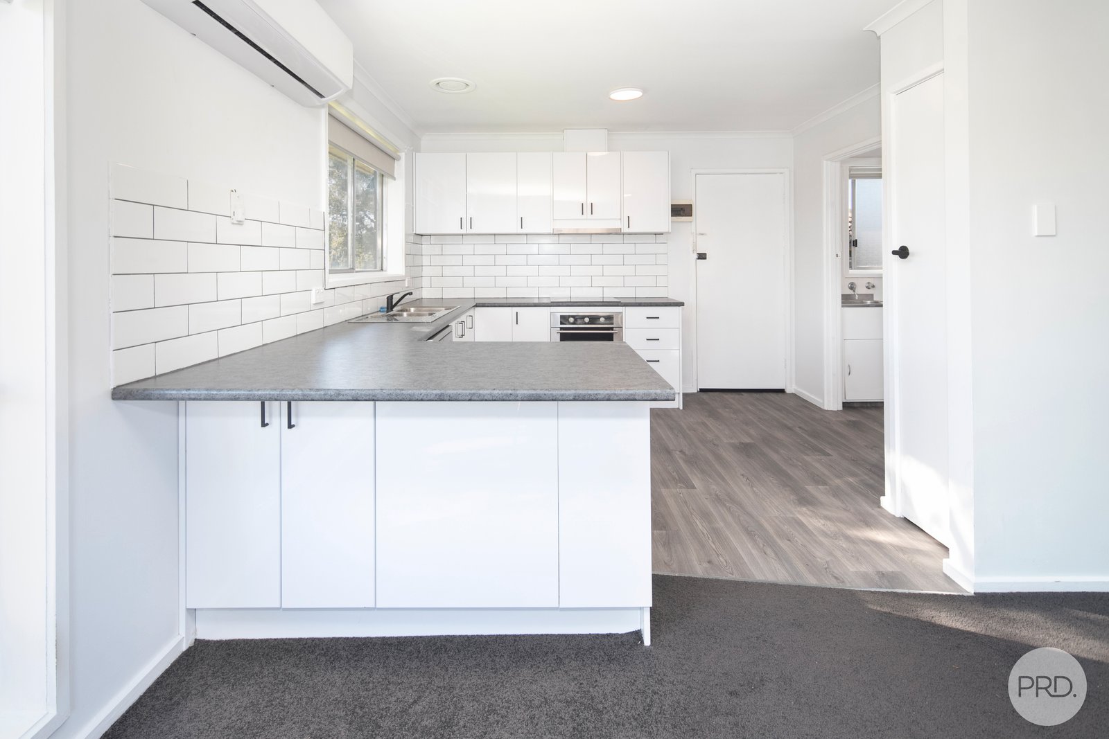1/6 Bala Street SEBASTOPOL 3