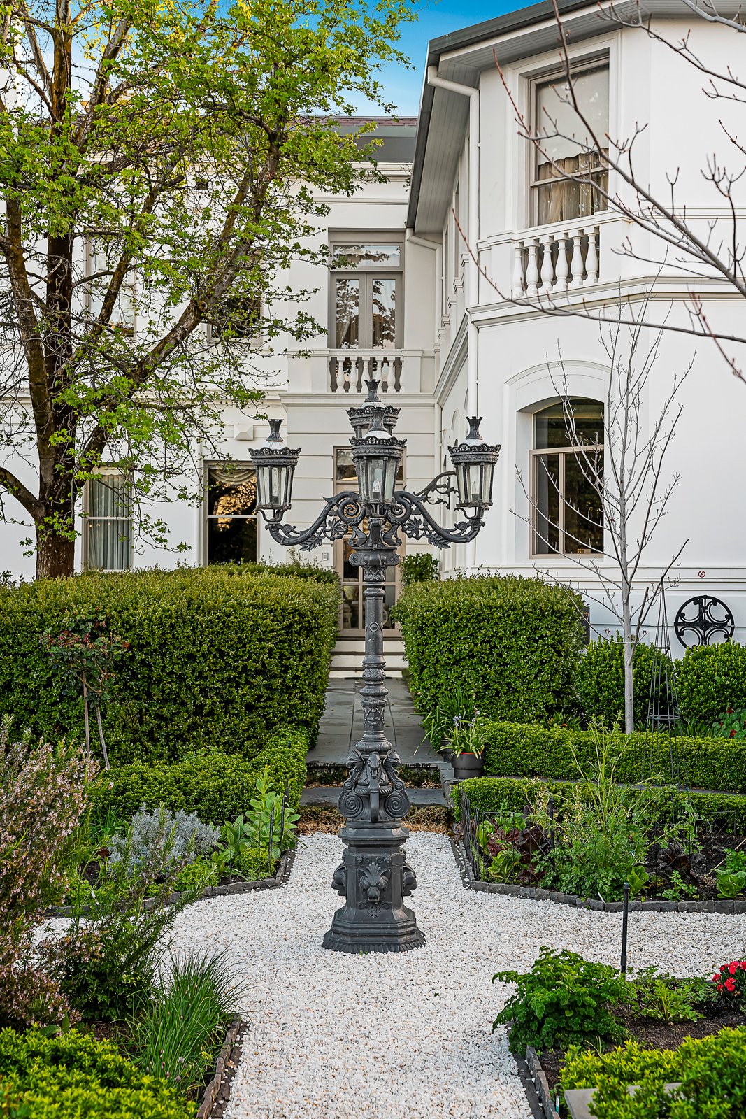 Real Estate and Property in 16 Balwyn Road, Canterbury, VIC