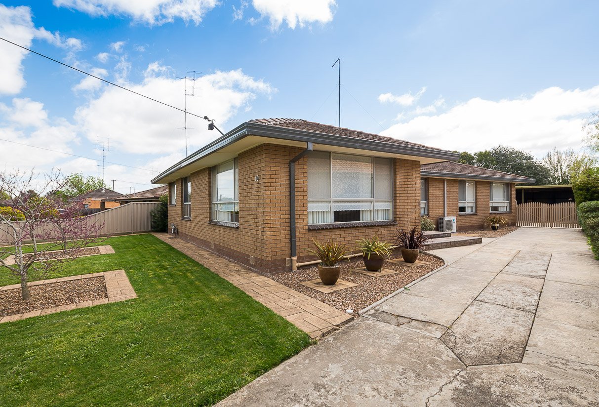 16 Balyarta Street ALFREDTON 1