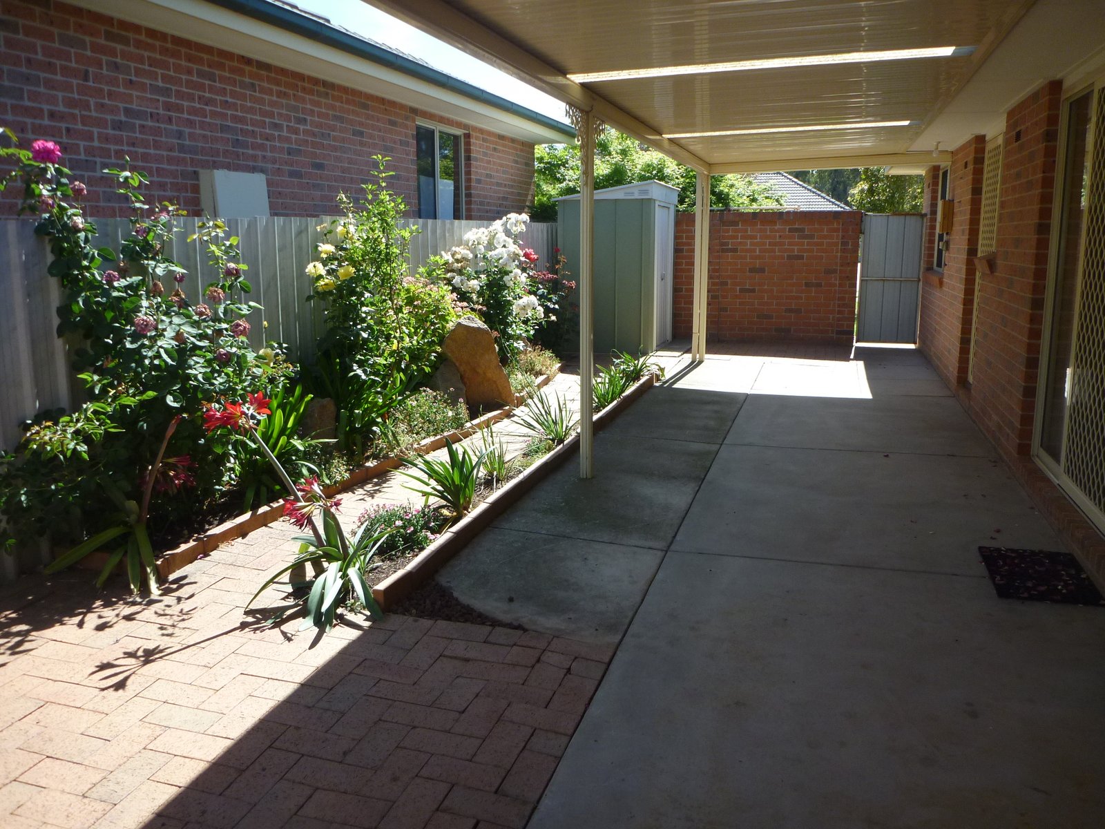 1/6 Bamarook Crescent GLENFIELD PARK 3