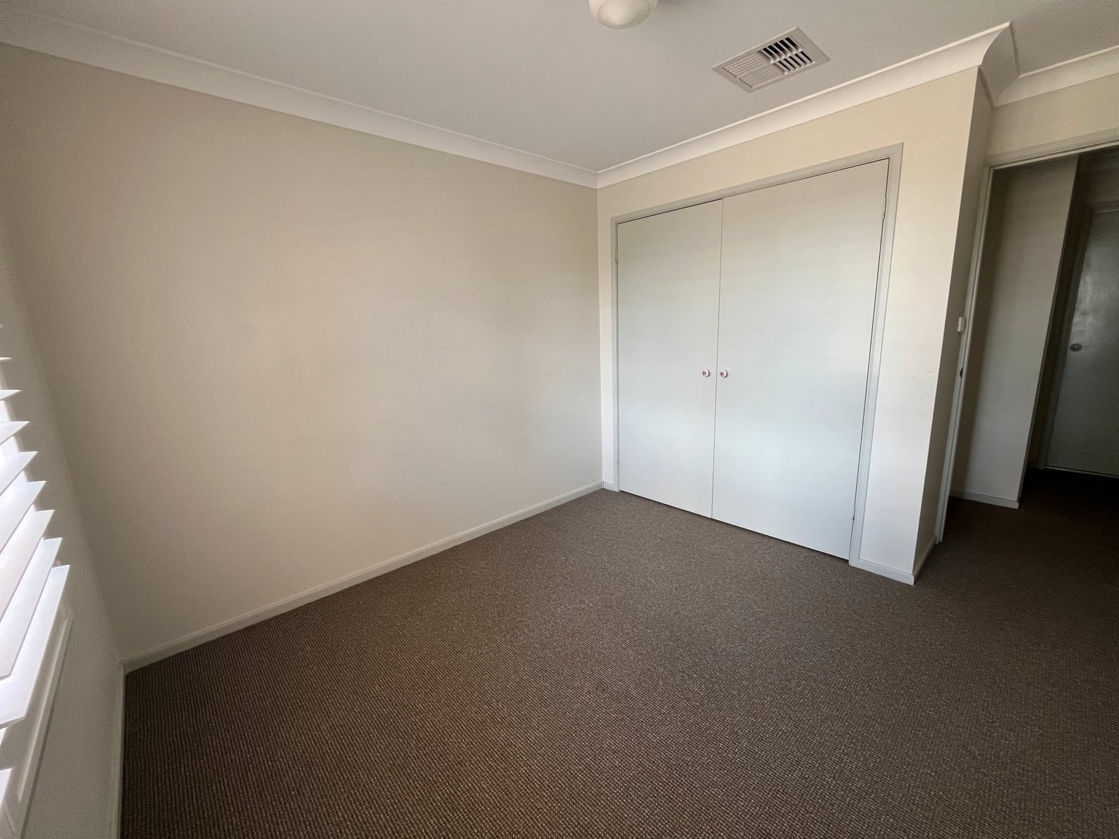 16 Banjo Circuit TAMWORTH 11
