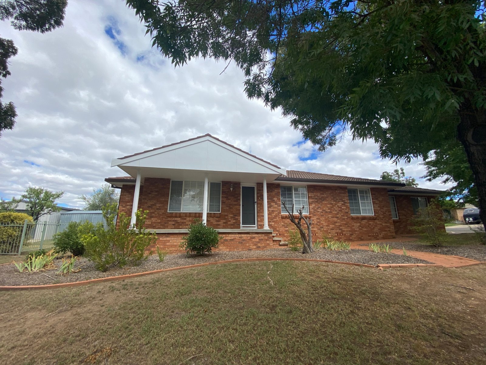 16 Banjos Circuit TAMWORTH 7