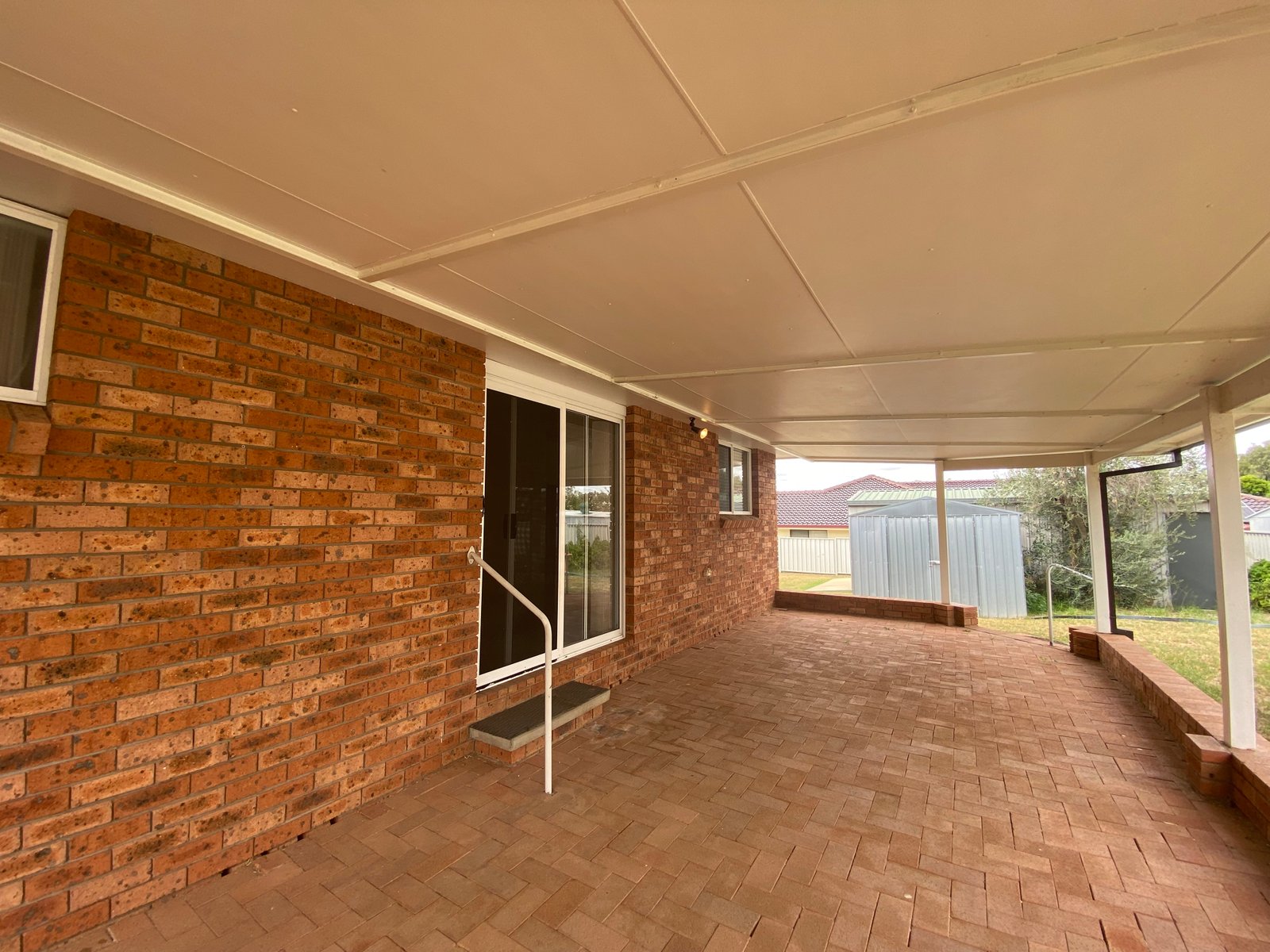 16 Banjos Circuit TAMWORTH 18