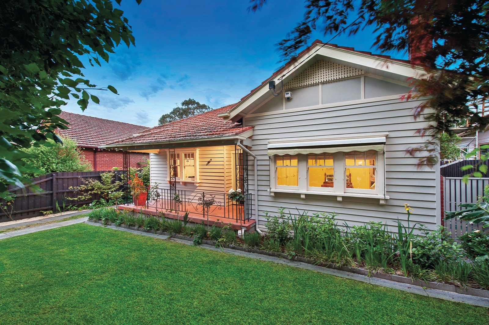 16 Banool Road, Surrey Hills, VIC