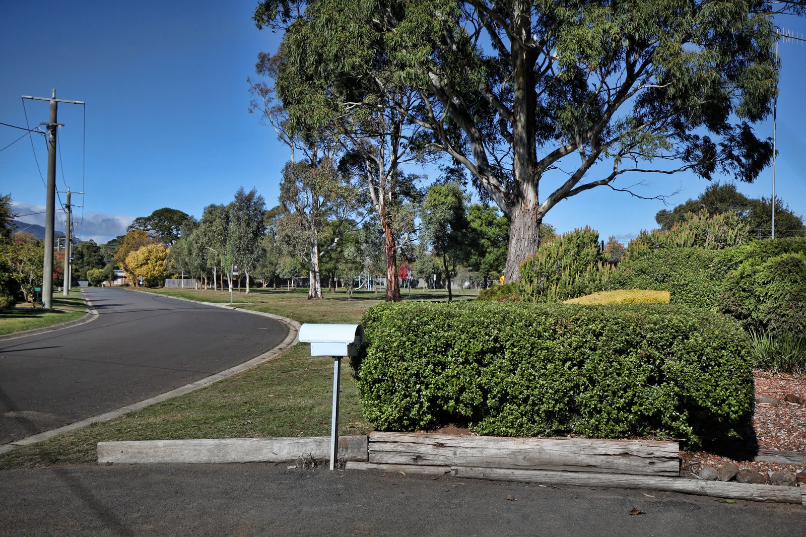 Real Estate and Property in 16 Barbara Street, Woodend, VIC