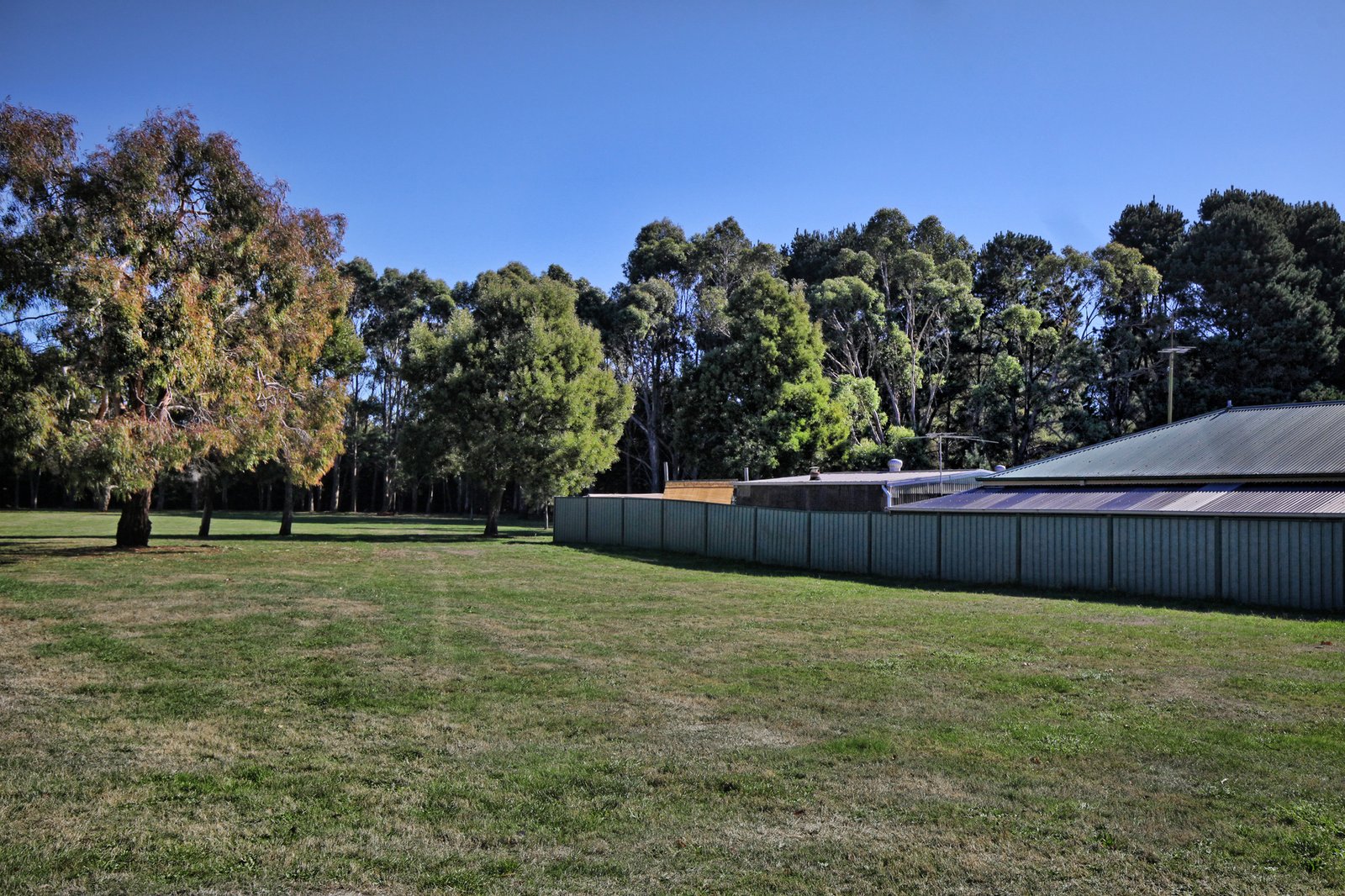 Real Estate and Property in 16 Barbara Street, Woodend, VIC