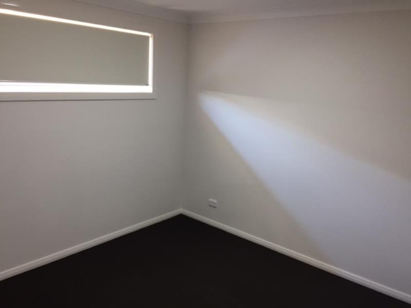 16 Barber Street TAMWORTH 3