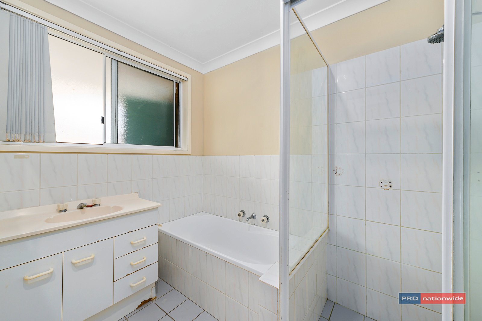 1/6 Bardsley Crescent TOORMINA 9